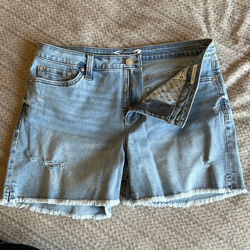Seven7 Weekend Shorts